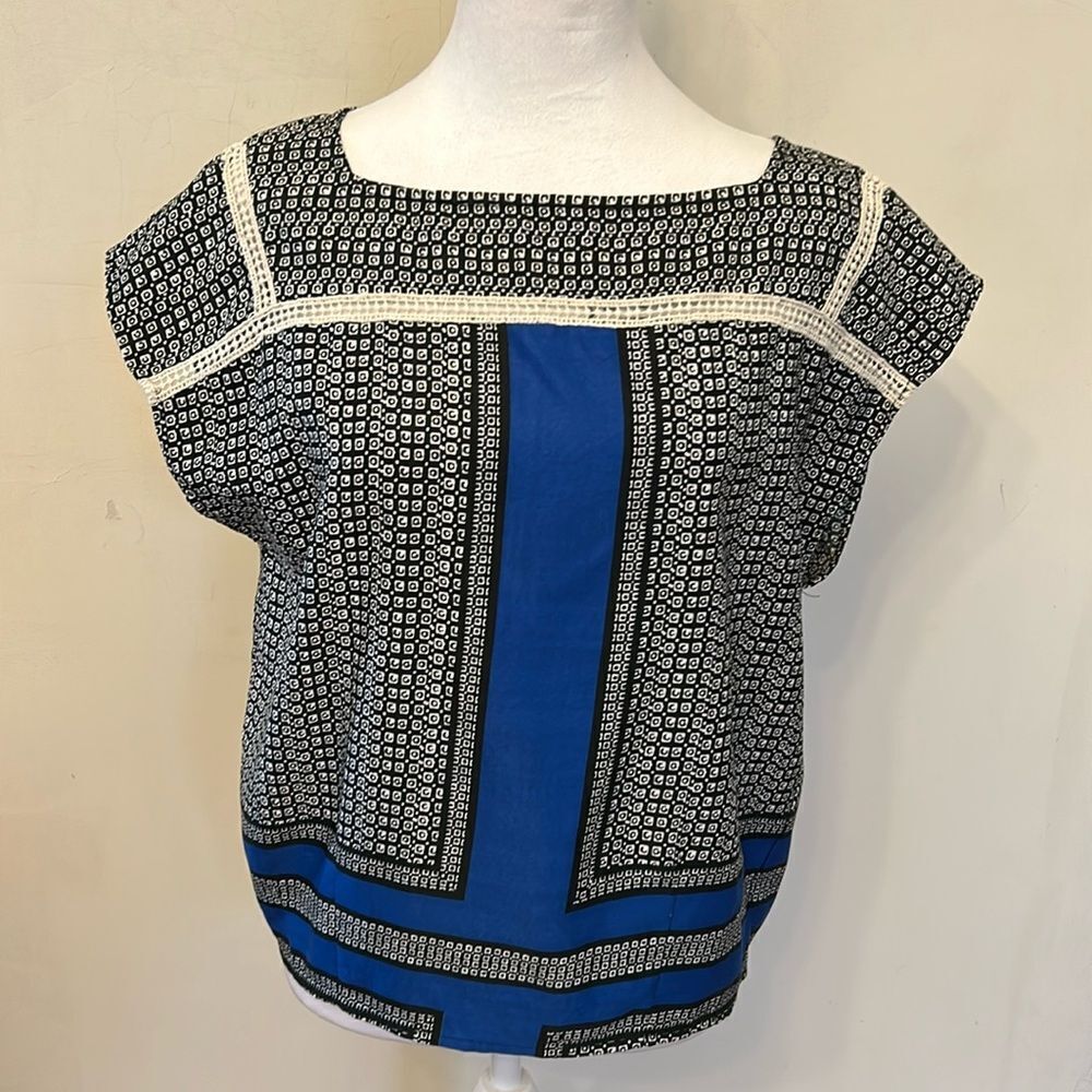 MIXXO black royal blue square neck cut out blouse Size M EUC
